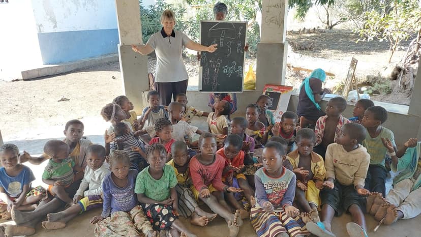 Product: Educação com Dignidade image